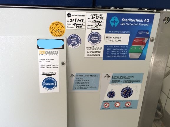 Autoklav mit verschiedenen Servicelabel1